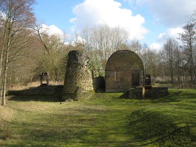 Waterwheel-powered gunpowder press. Royal Gunpowder Mills, Waltham Abbey. &copy; Robert Mason