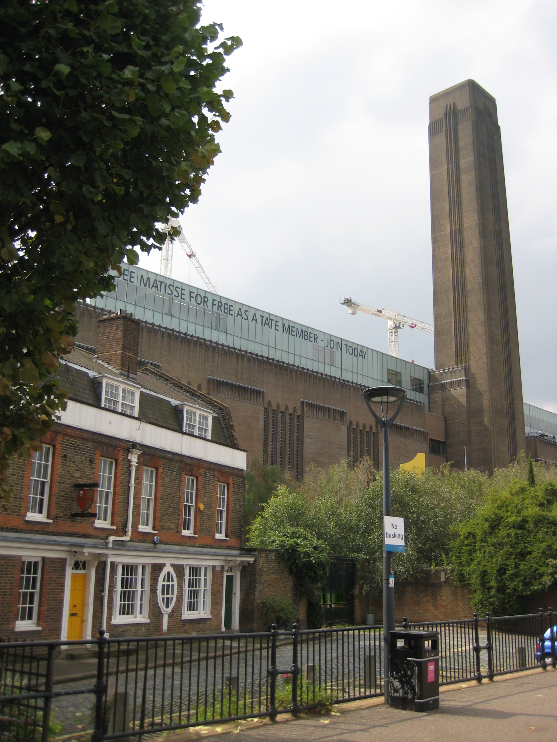 Bankside Power Station &copy; Robert Mason 2013